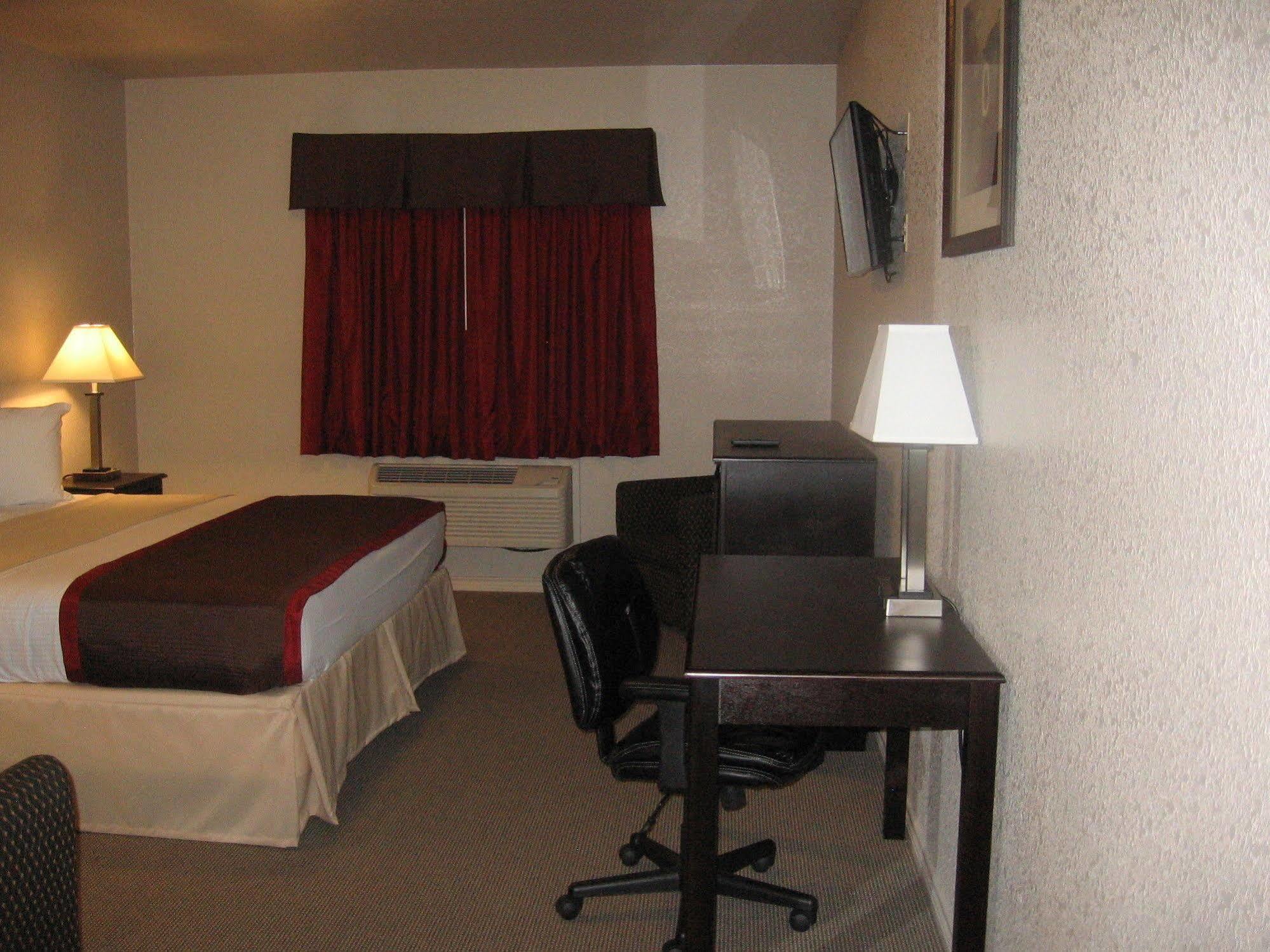 Premium Inn And Suites Killeen Buitenkant foto